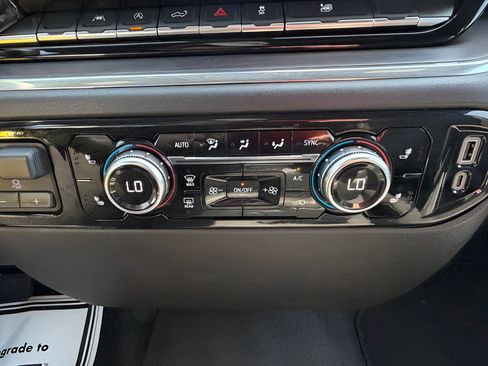 Used 2025 GMC Sierra 1500 SLT RWD image 31