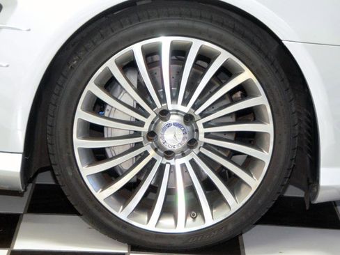 Used 2016 Mercedes-Benz SL 550 550 w/ Driver Assistance Package image 15