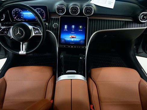 Used 2023 Mercedes-Benz C 300 4MATIC Sedan image 13