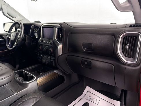 Used 2019 Chevrolet Silverado 1500 LT Trail Boss AWD/4WD image 29