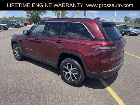 Used 2024 Jeep Grand Cherokee Limited AWD/4WD image 7