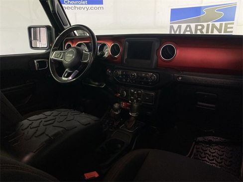 Used 2021 Jeep Wrangler Unlimited Rubicon image 25