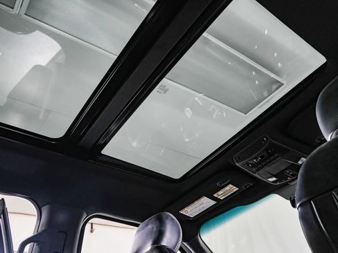 Used 2019 Ford F250 Platinum w/ Platinum Ultimate Package AWD/4WD image 22
