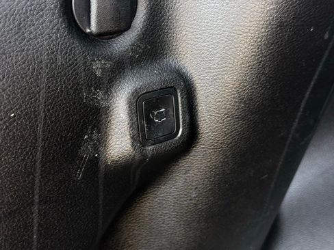 Used 2022 Jeep Compass Latitude w/ Sun and Sound Group FWD image 45
