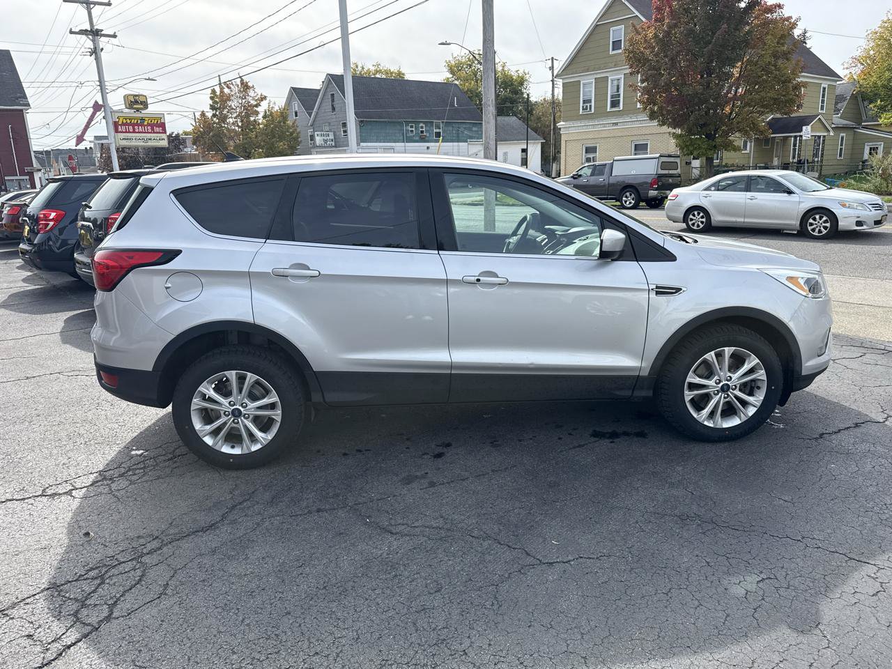 Used 2019 Ford Escape SE AWD/4WD image 4
