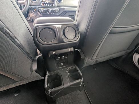 Used 2023 Jeep Wrangler Sahara image 37