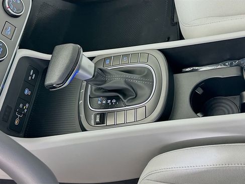 New 2026 Hyundai Kona SE image 14