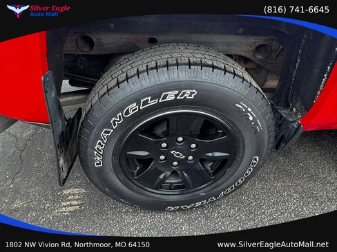 Used 2014 Chevrolet Silverado 1500 LT w/ LT Convenience Package RWD image 6