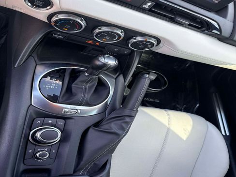 Certified 2021 MAZDA MX-5 Miata RF Grand Touring image 23