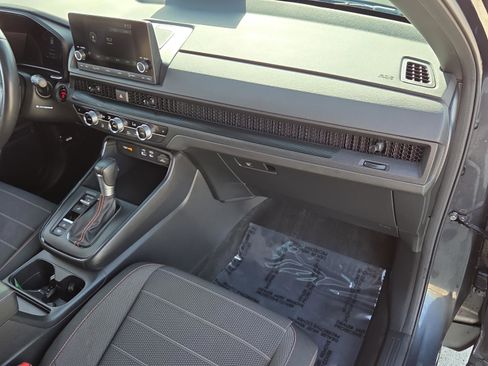 Used 2024 Honda CR-V Sport image 19