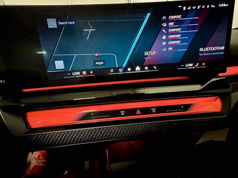 Used 2026 BMW M5 w/ Carbon Package image 25