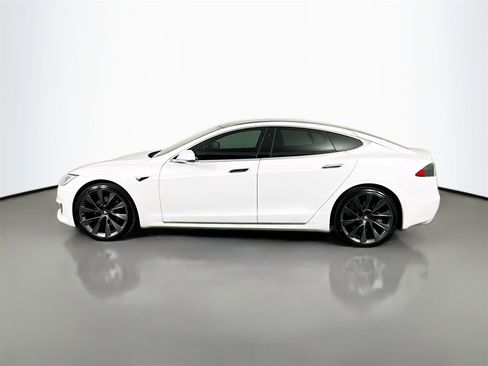 Used 2021 Tesla Model S Long Range Plus image 4