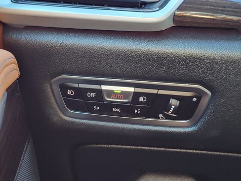 Used 2021 BMW X5 xDrive40i w/ Convenience Package image 18