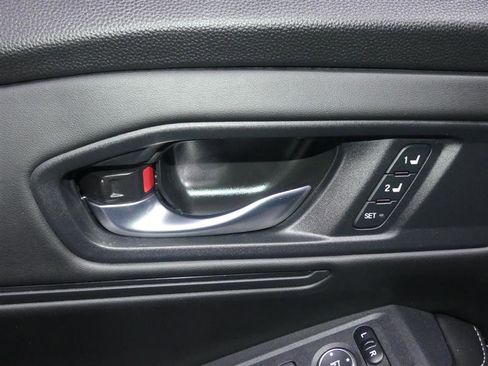 Used 2023 Honda Accord Sport image 19