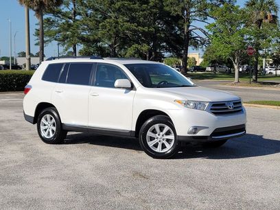 Used 2011 Toyota Highlander SE