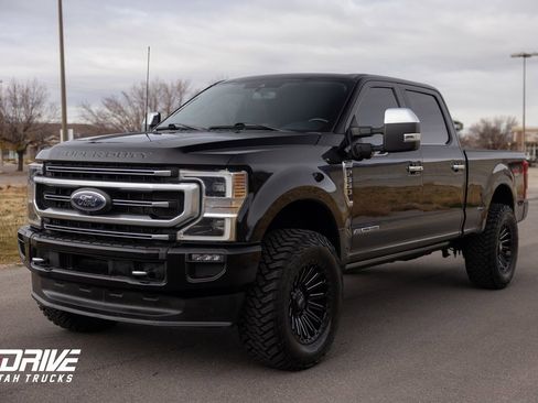 Used 2022 Ford F350 Platinum image 4