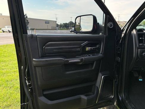 Used 2022 RAM 2500 Limited AWD/4WD image 9