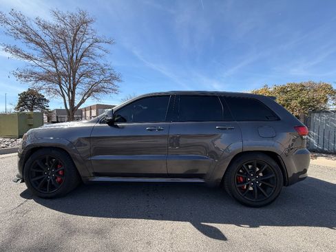 Used 2016 Jeep Grand Cherokee SRT image 13