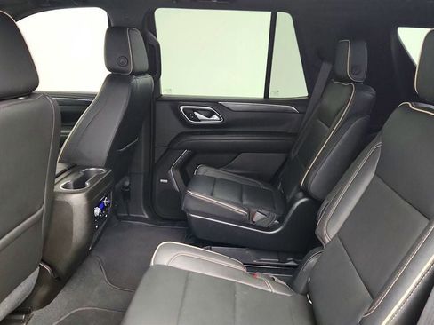 Used 2021 GMC Yukon SLT w/ SLT Premium Package image 22