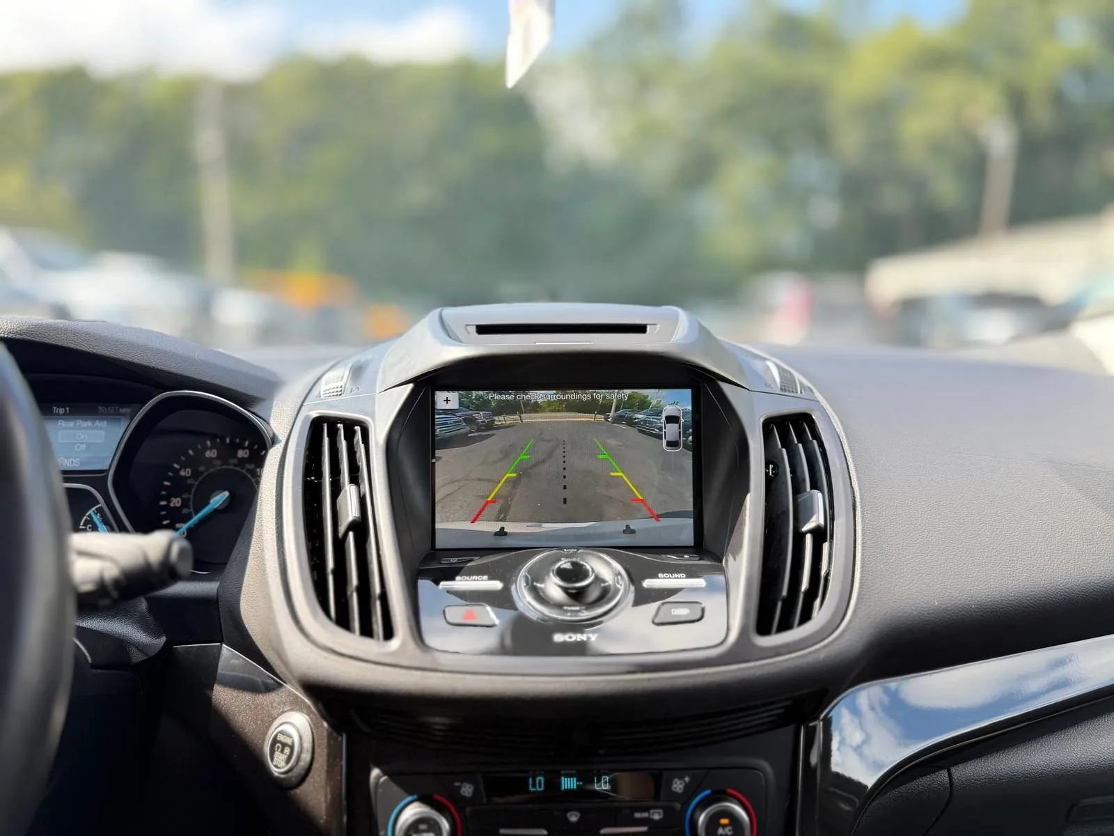 Used 2017 Ford Escape Titanium AWD/4WD image 18