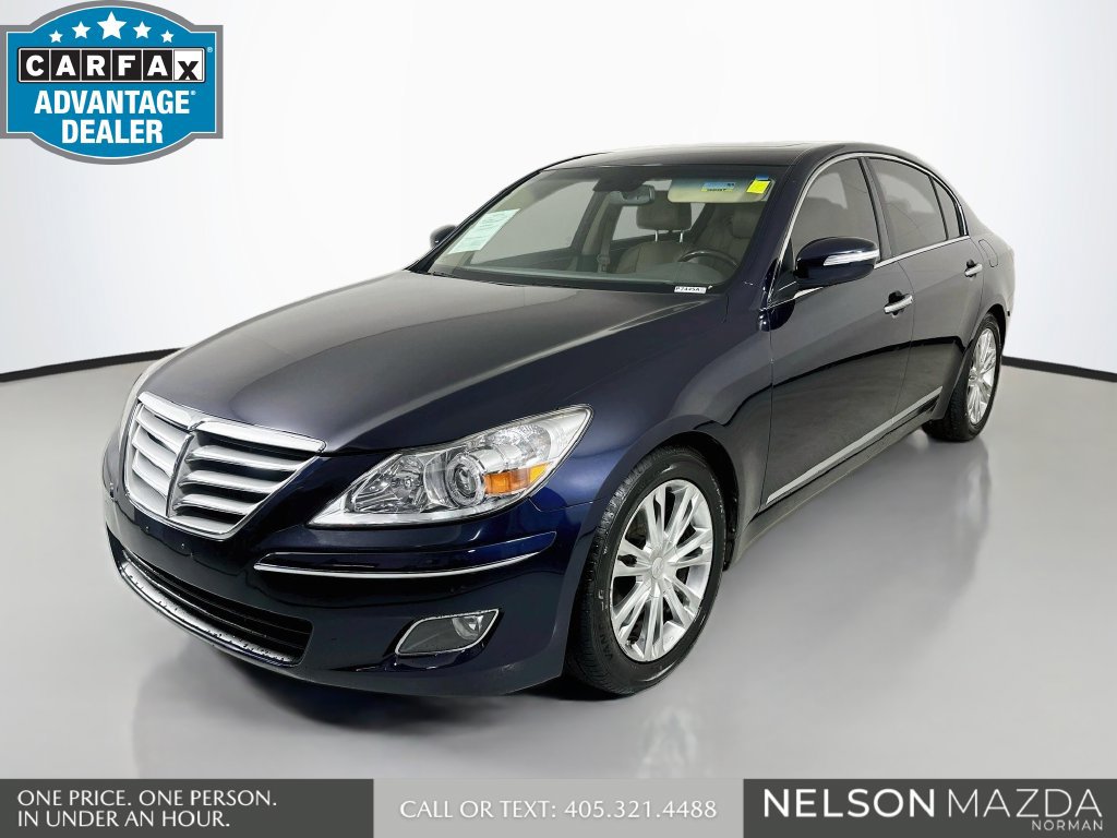 Used 2010 Hyundai Genesis 4.6 RWD image 1