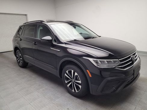 Used 2022 Volkswagen Tiguan S FWD image 13