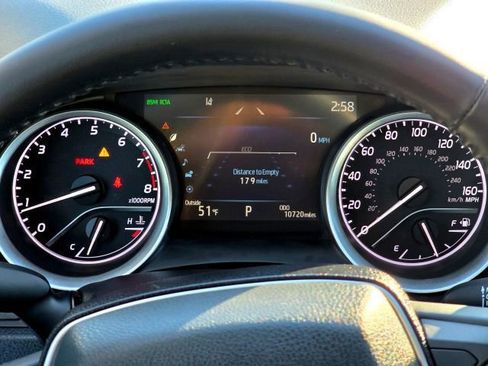 Used 2022 Toyota Camry XLE w/ Navigation Package image 14