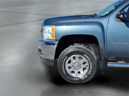 Used 2014 Chevrolet Silverado 3500 LTZ w/ LTZ Plus Package image 22