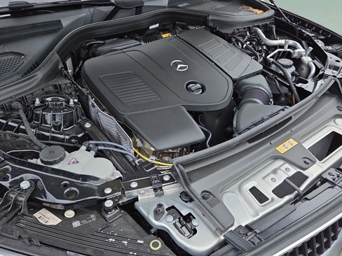Used 2026 Mercedes-Benz GLC 300 image 18