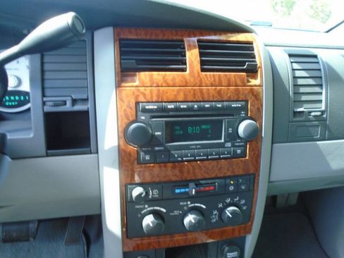 Used 2007 Dodge Durango SLT image 13