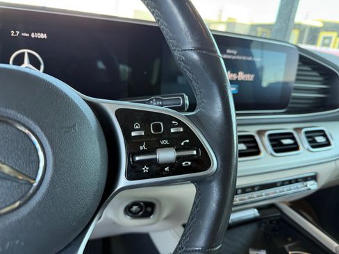 Used 2020 Mercedes-Benz GLE 350 4MATIC w/ Premium Package image 16