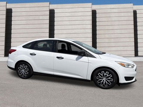 Used 2016 Ford Focus S FWD image 6