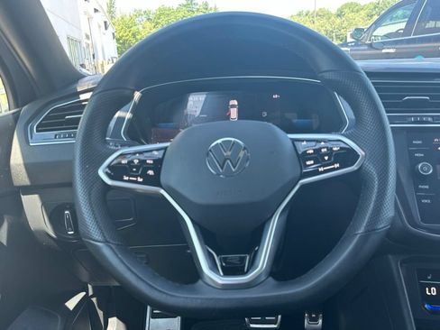 Used 2023 Volkswagen Tiguan SE R-Line AWD/4WD image 21