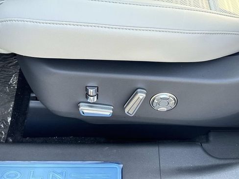 New 2026 Lincoln Nautilus Reserve AWD/4WD image 23