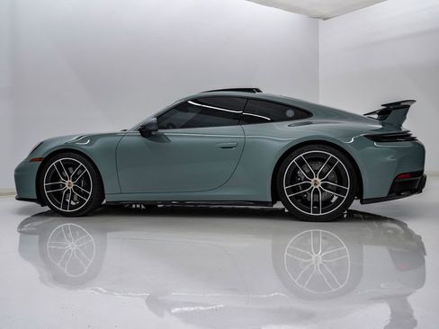 Certified 2025 Porsche 911 Carrera T RWD image 2