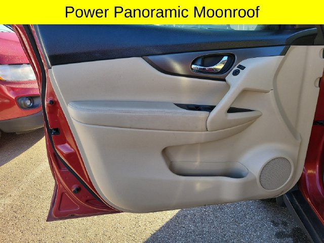 Used 2014 Nissan Rogue SV w/ SV Moonroof Package AWD/4WD image 21
