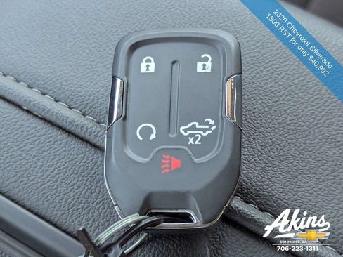 Used 2020 Chevrolet Silverado 1500 RST AWD/4WD image 31