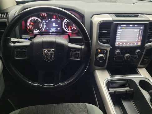 Used 2020 RAM 1500 Classic SLT w/ Luxury Group RWD image 22