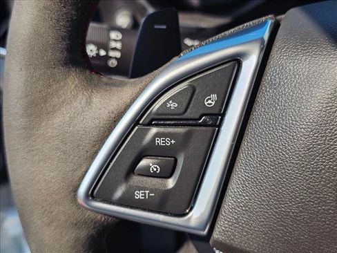 Used 2022 Chevrolet Camaro ZL1 RWD image 26