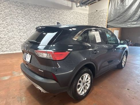 Used 2022 Ford Escape SE w/ Cold Weather Package AWD/4WD image 7