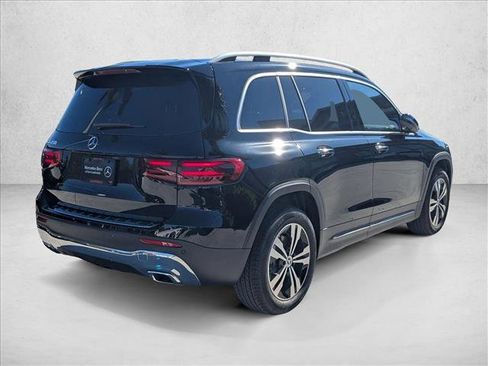 New 2026 Mercedes-Benz GLB 250 image 2