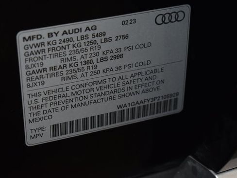 Used 2023 Audi Q5 2.0T Premium w/ Convenience Package AWD/4WD image 34