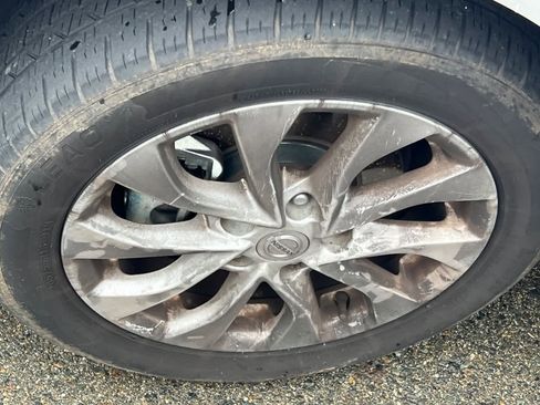 Used 2019 Nissan Sentra SV image 21