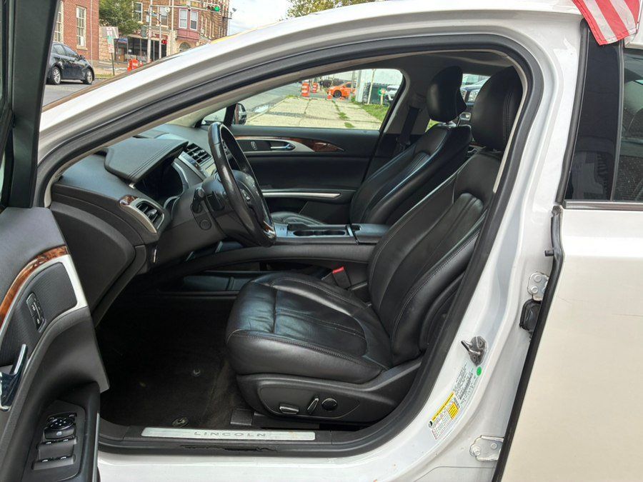 Used 2013 Lincoln MKZ AWD image 10