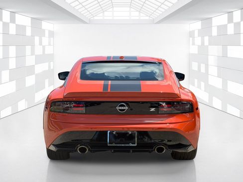 Used 2024 Nissan Z Performance w/ Heritage Edition RWD image 6