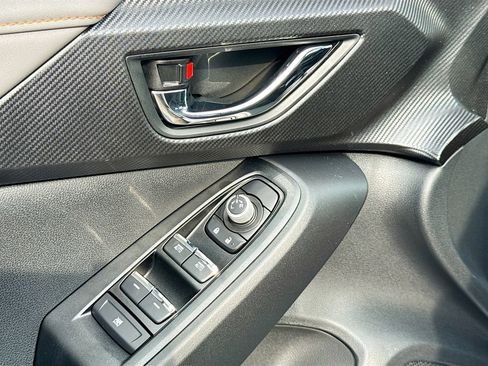 New 2026 Subaru Crosstrek 2.5i Limited w/ Crosstrek Mirror Package image 21