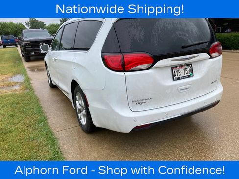 Used 2020 Chrysler Pacifica Limited FWD image 4