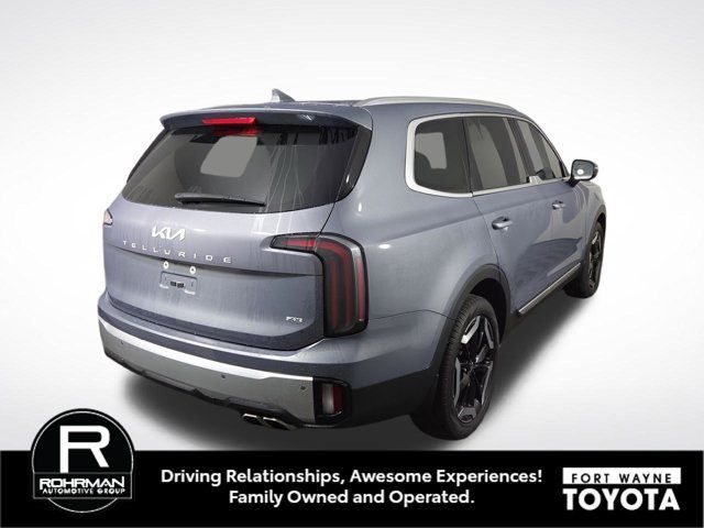 Used 2024 Kia Telluride EX AWD/4WD image 7