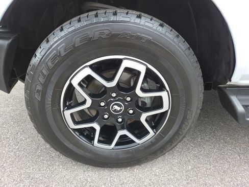 Used 2025 Ford Bronco Outer Banks AWD/4WD image 11