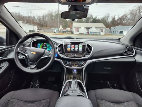 Used 2017 Chevrolet Volt LT w/ Comfort Package image 26